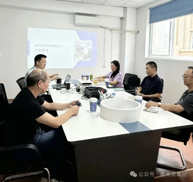 Dr. Zhong Mo, fostul director general al Bosch Rexroth China, vizitează Taifno